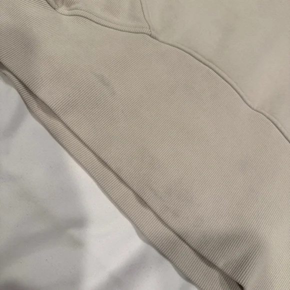 Lululemon | Cropped Scuba Pullover - Picture 4 of 4